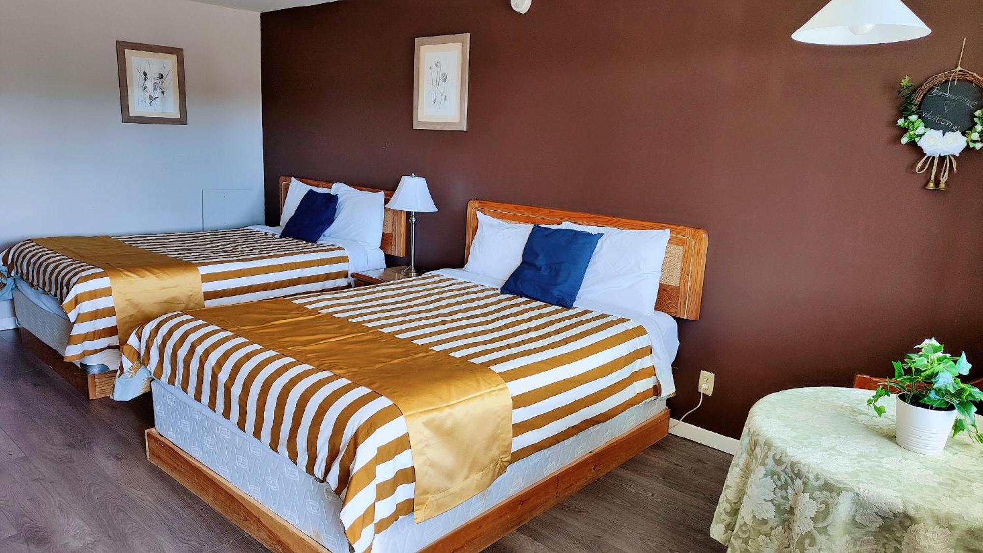 Motel Le Radisson De Val-David Bagian luar foto